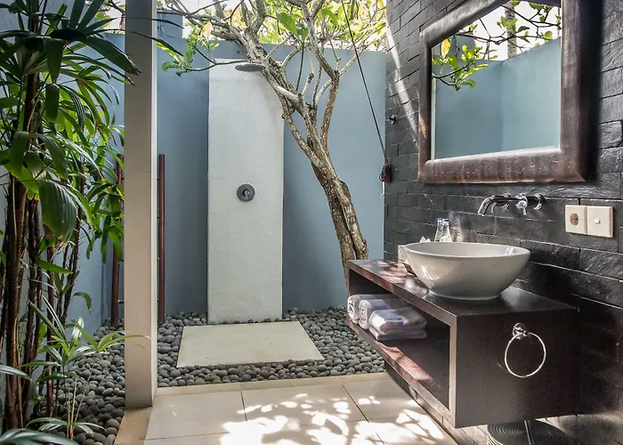 Kembali Villa *